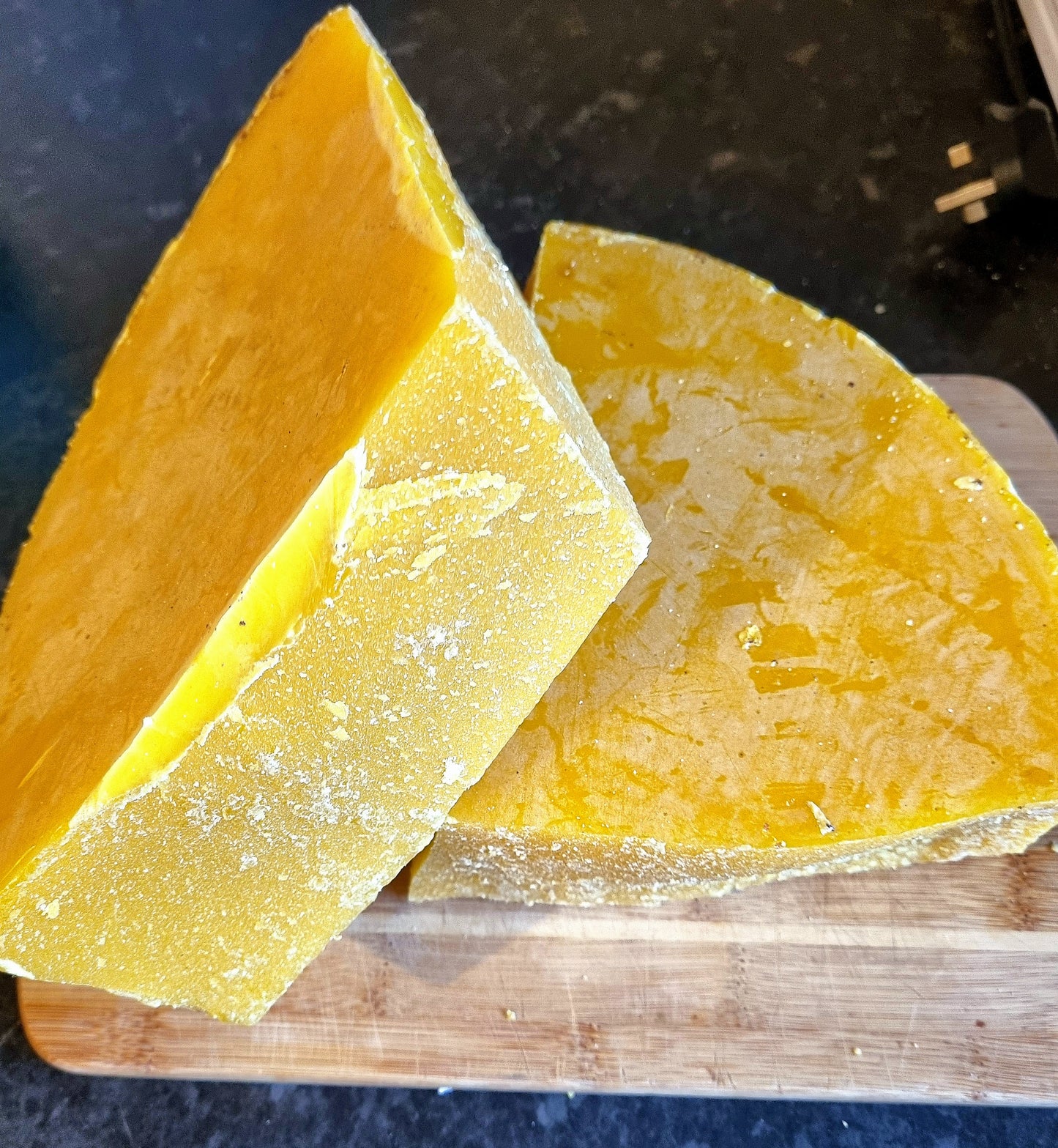 100% Beeswax Candle - Dog - Labrador Retriever